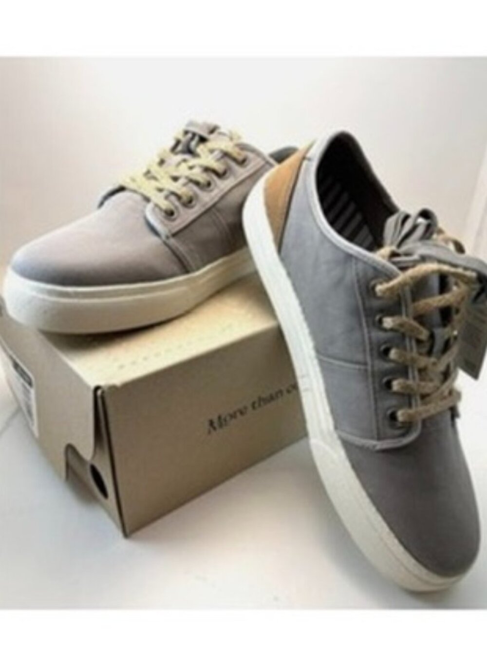 Taos Super Soul Canvas Sneaker Grey Womens 11 Wide Arch Support Lace Up Shoe
